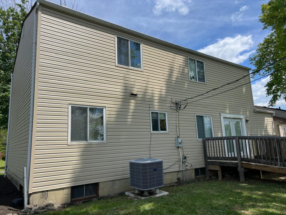 A Complete Siding Update for an Aging Columbus Home Columbus project photo4