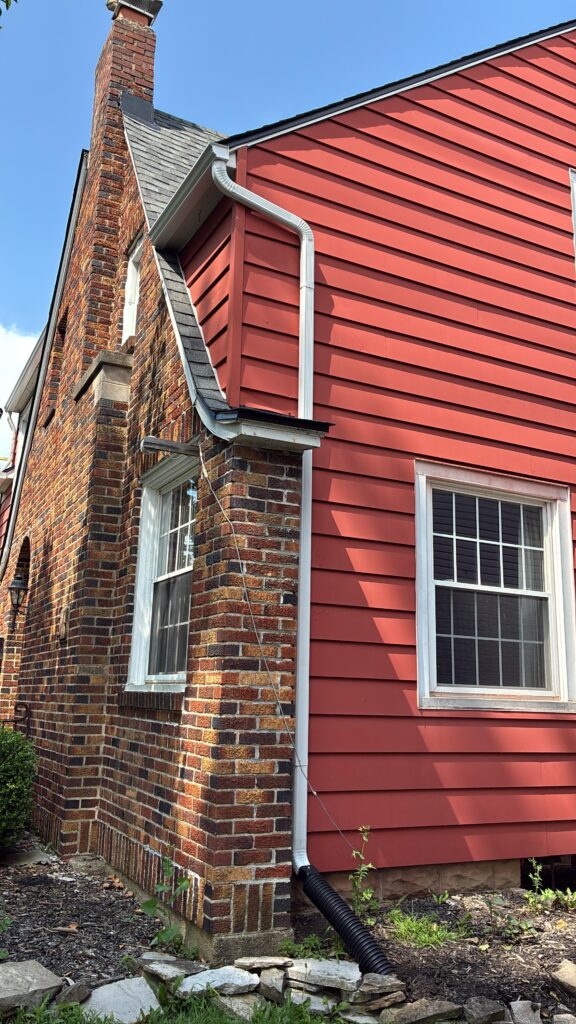 A Steep Bellefontaine Roof Gets a Complete Replacement project photo1