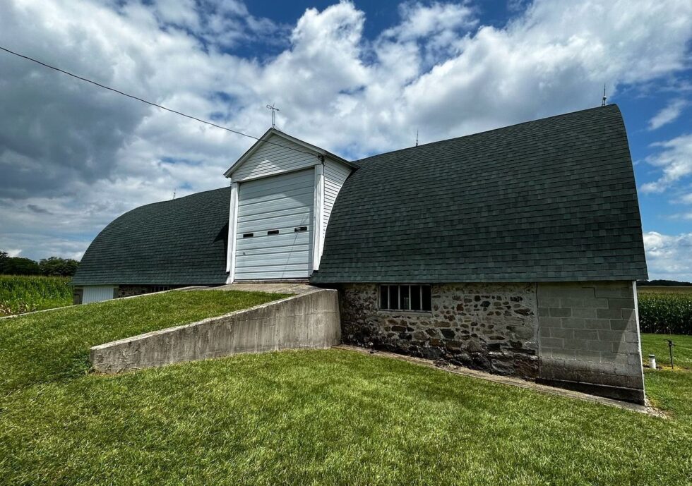 Storm Damaged Round Barn Roof Replaced in Urbana project photo4
